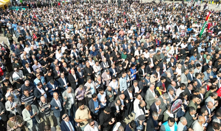 İsrail’in saldırıları Gaziantep’te protesto edildi: GAZİANTEP AYAKTA!