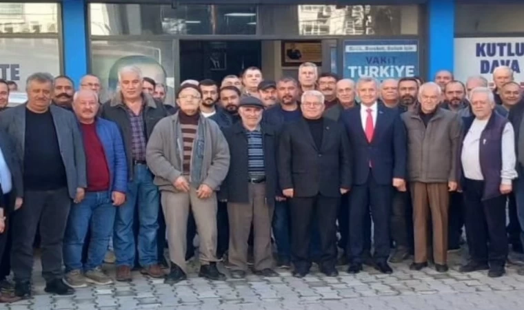 Cemal Akkılıç AK Parti’den Burhaniye’ye talip oldu