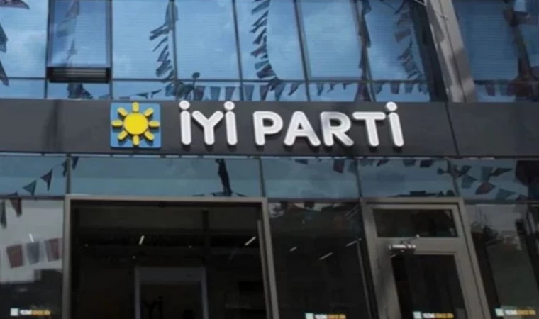 İYİ Parti’de 4 ilçe başkanı görevden alındı