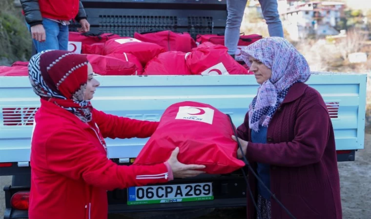 Kızılay’dan depremzedelere kış yardımı